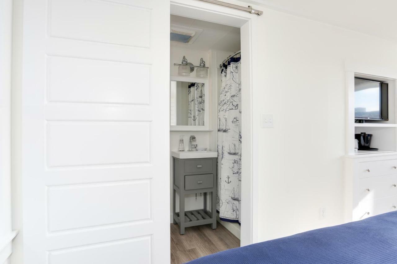 Breakwater Hotel Provincetown Bagian luar foto